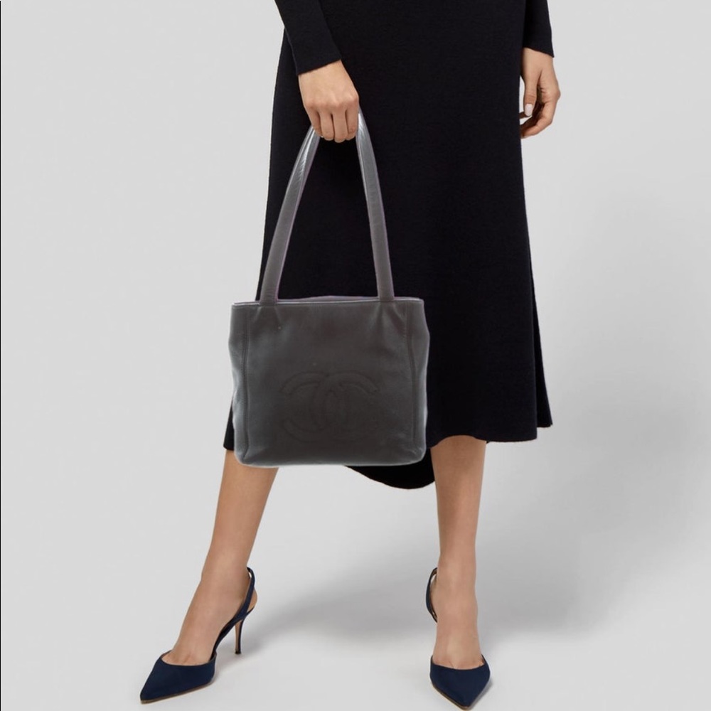 Aurhentic Chanel Vintage CC Tote